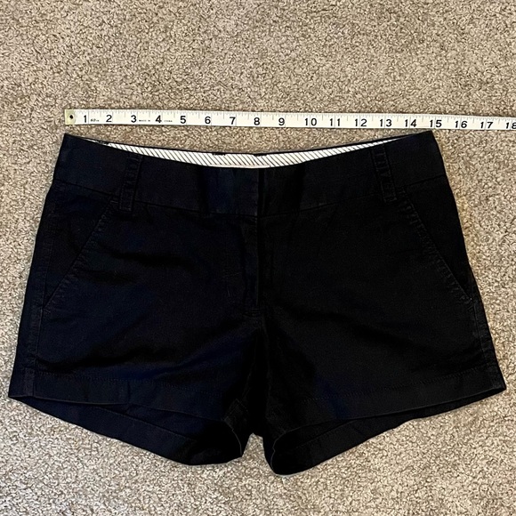 J. Crew Broken-In 3-Inch Chino Short. Black. Size 0. - Picture 2 of 8